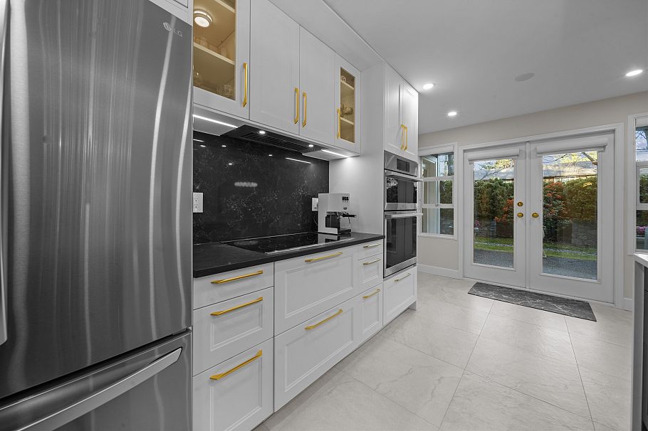 103 3399 Capilano Crescent North Vancouver, BC - 16