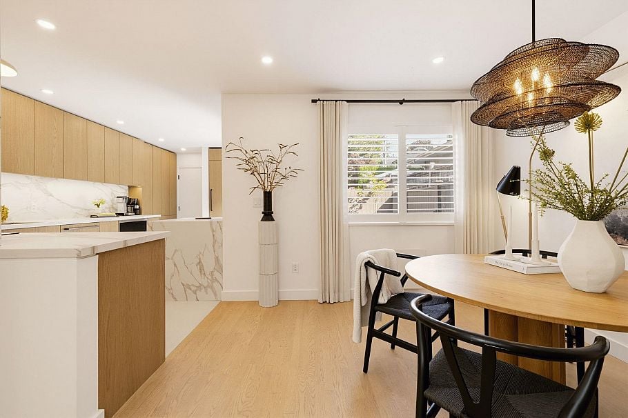 3 226 E 10th Street North Vancouver, BC - 13