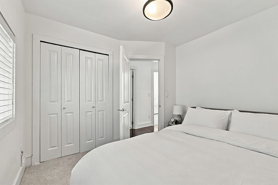 1153 Wellington Drive North Vancouver, BC - 17