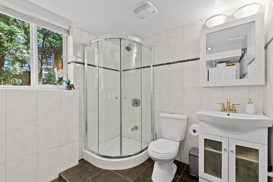 3336 Manning Crescent North Vancouver, BC - 27