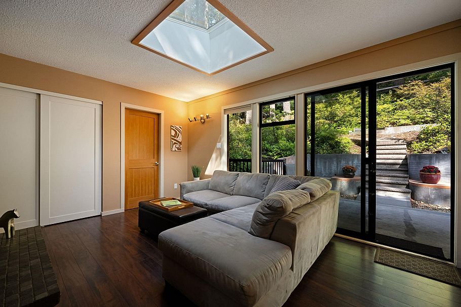 2344 Hyannis Drive North Vancouver, BC - 14