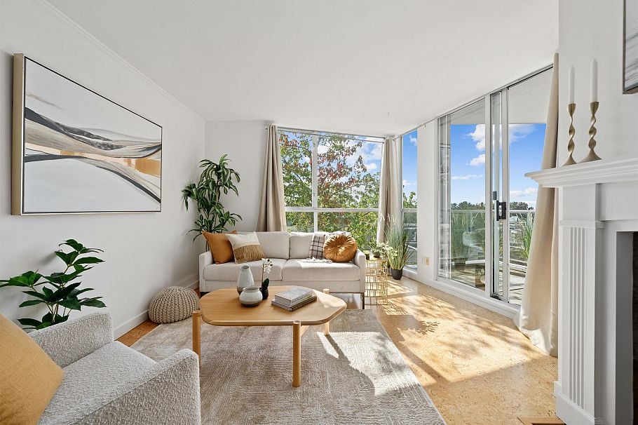409 8430 Jellicoe Street Vancouver, BC - 3