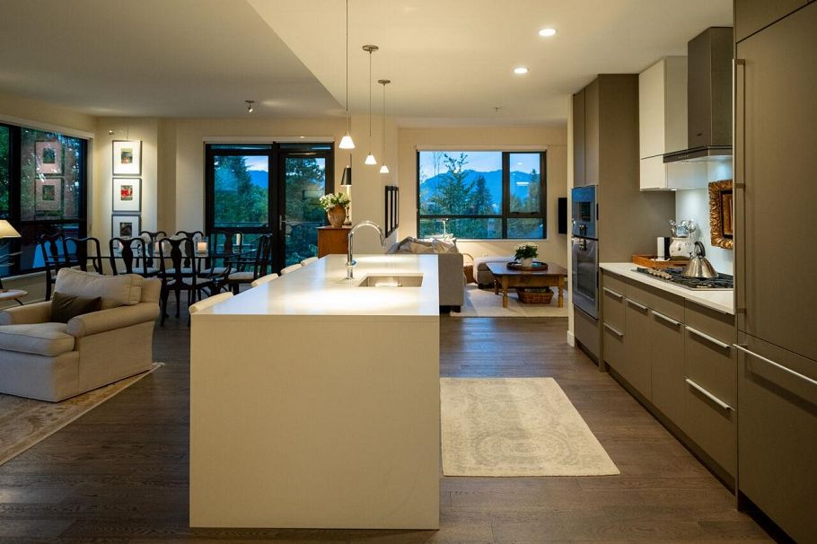 302 4427 Cambie Street Vancouver, BC - 7