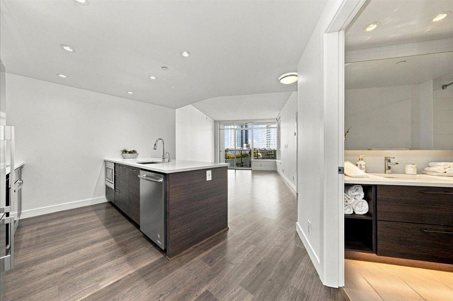 706 3557 Sawmill Crescent Vancouver, BC - 13