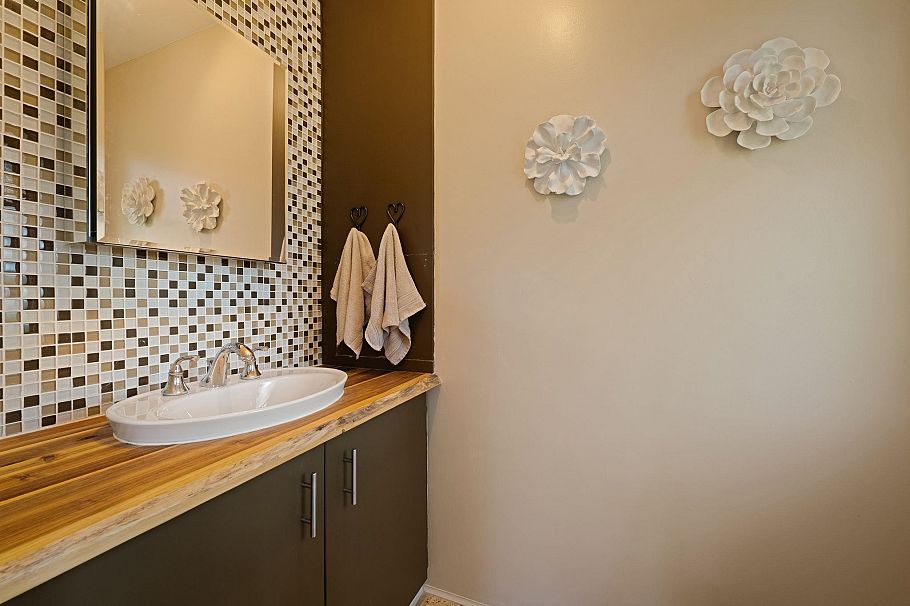 2344 Hyannis Drive North Vancouver, BC - 17