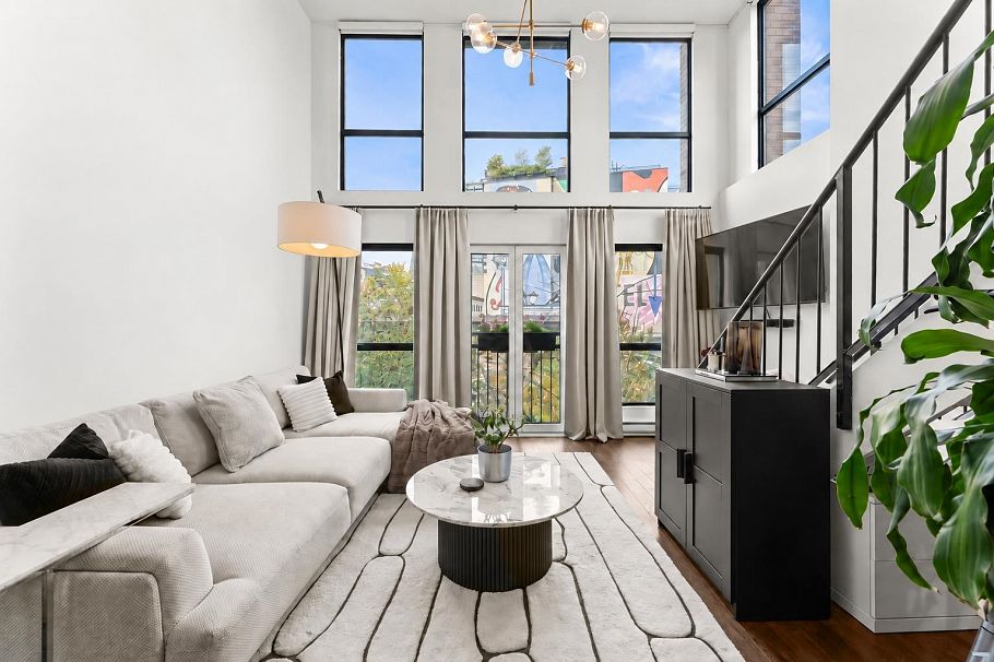 401 1 E Cordova Street Vancouver, BC - 3