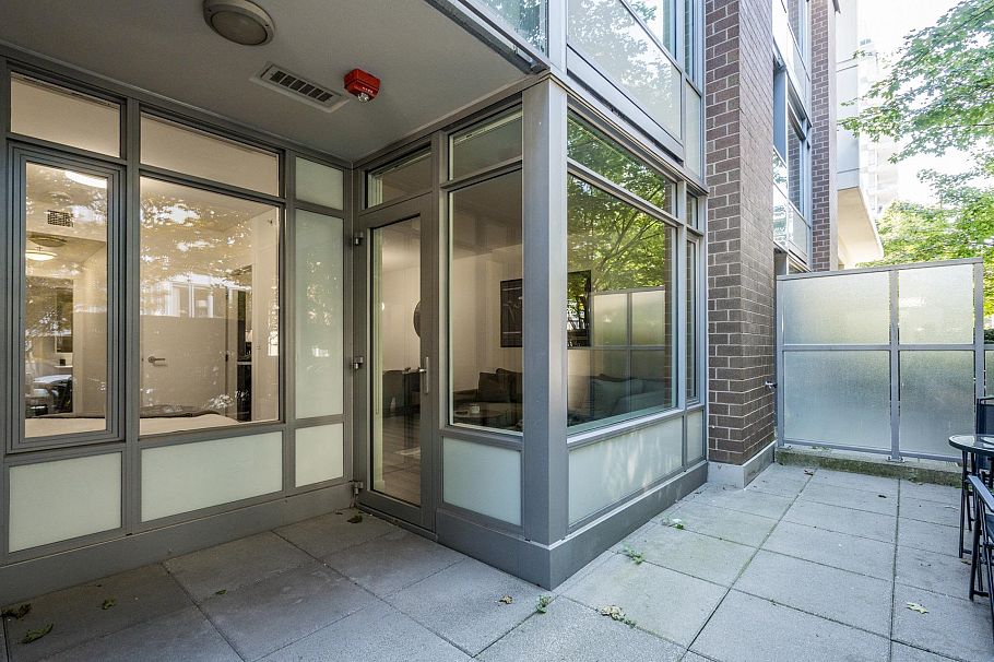 107 110 Switchmen Street Vancouver, BC - 26