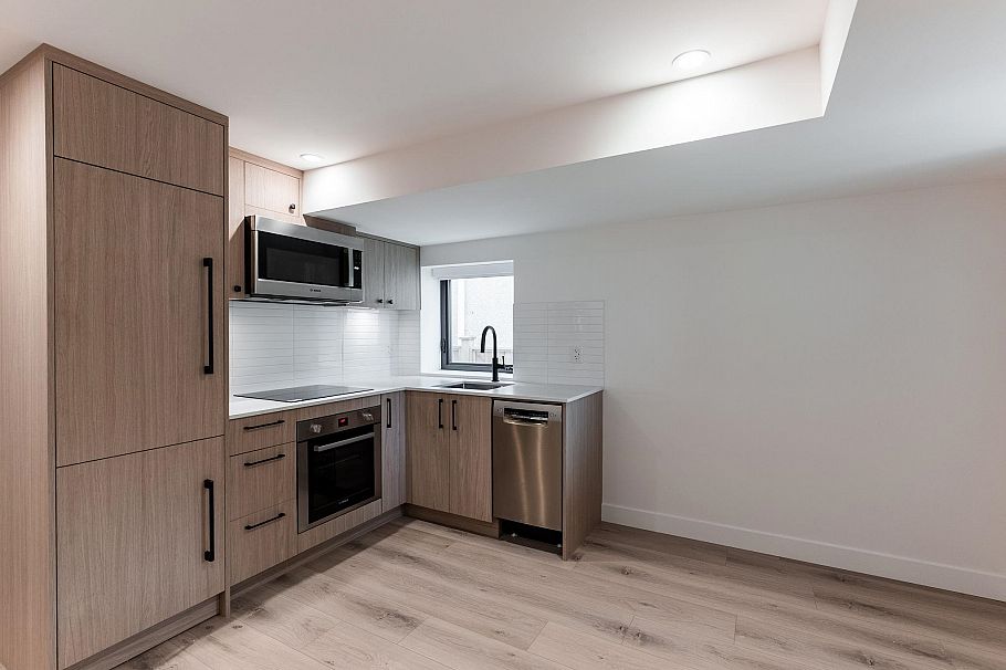 635 E 22nd Avenue Vancouver, BC - 24