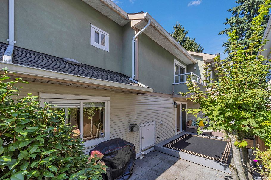 5 1233 W 16th Street North Vancouver, BC - 25