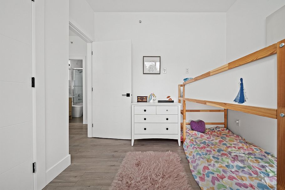 1131 E 23rd Avenue Vancouver, BC - 26