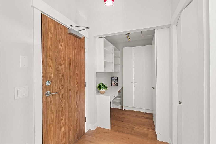 307 1468 St. Andrews Avenue North Vancouver, BC - 17