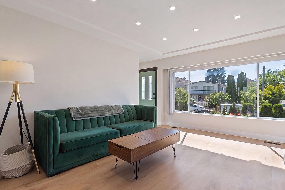 4136 Skeena Street Vancouver, BC - 5