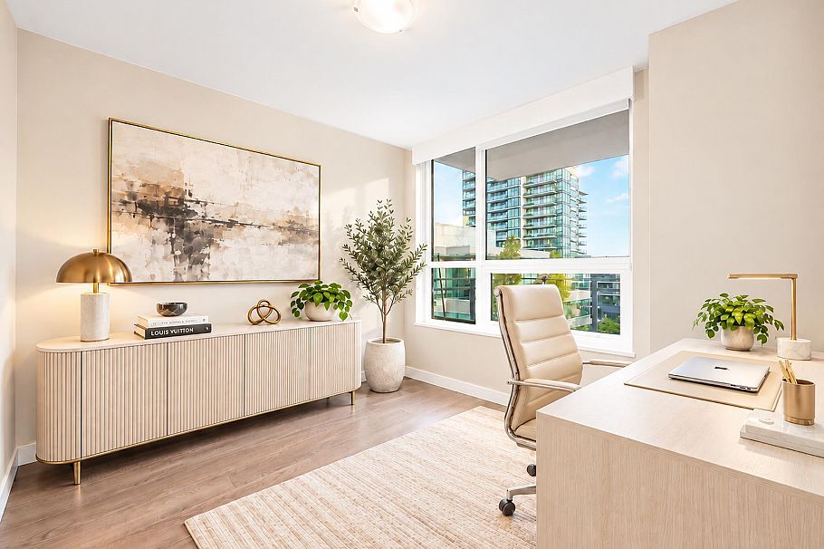 704 125 E 14th Street North Vancouver, BC - 21