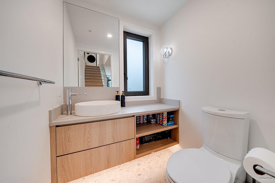 6292 Oak Street Vancouver, BC - 10