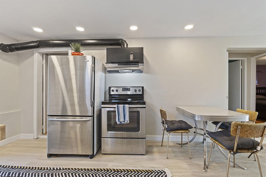 4136 Skeena Street Vancouver, BC - 14
