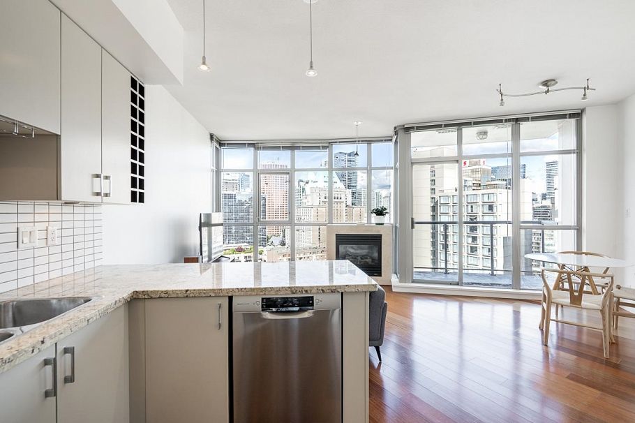 1505 1050 Smithe Street Vancouver, BC - 14