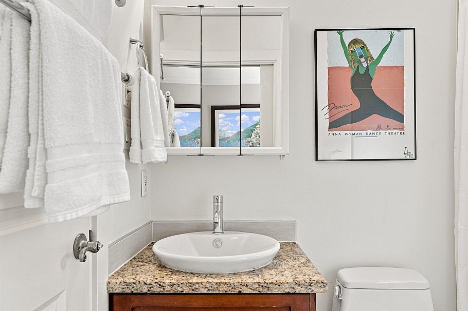 2425 Larch Street Vancouver, BC - 34