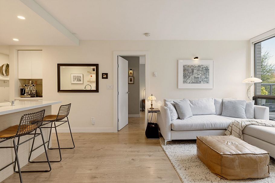 406 928 Richards Street Vancouver, BC - 11