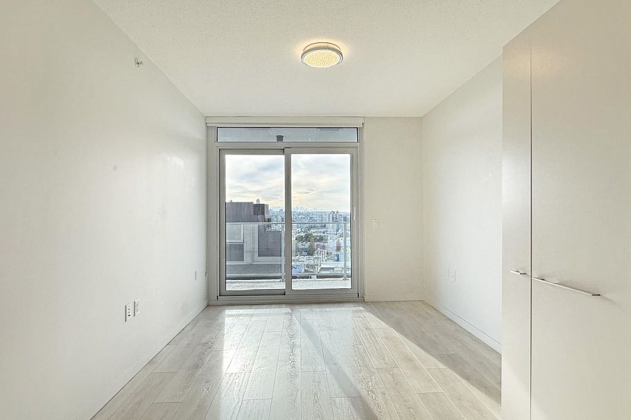 1211 180 E 2nd Avenue Vancouver, BC - 11