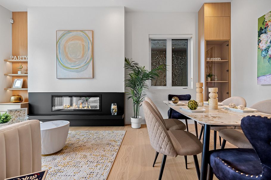 2 3813 W 16th Avenue Vancouver, BC - 1