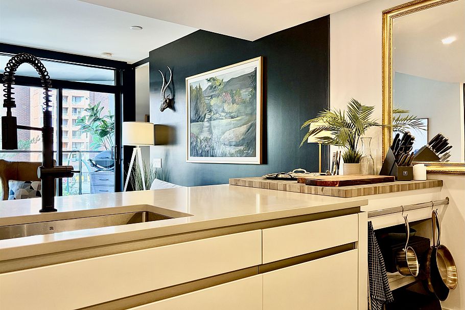 406 889 Pacific Street Vancouver, BC - 6