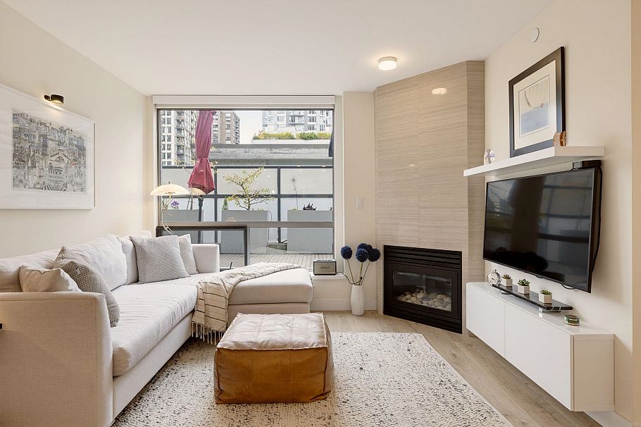 406 928 Richards Street Vancouver, BC - 13