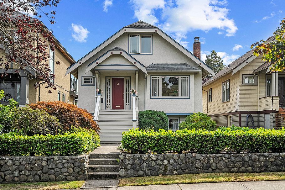 3692 W 19th Avenue Vancouver, BC - 1