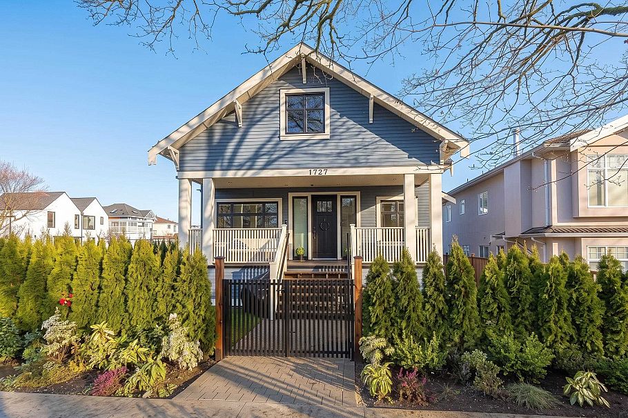 1727 E 22nd Avenue Vancouver, BC - 1
