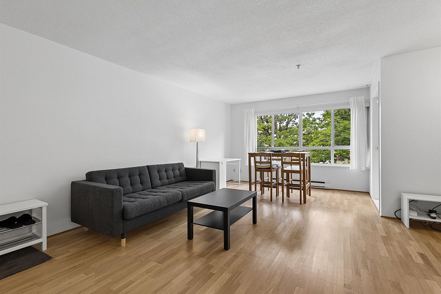 204 4990 Mcgeer Street Vancouver, BC - 4