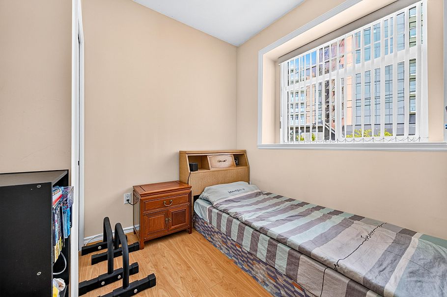 650 W 70th Avenue Vancouver, BC - 14