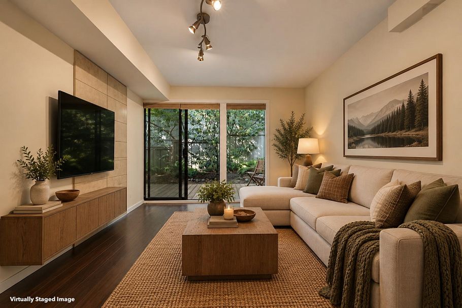 2344 Hyannis Drive North Vancouver, BC - 32