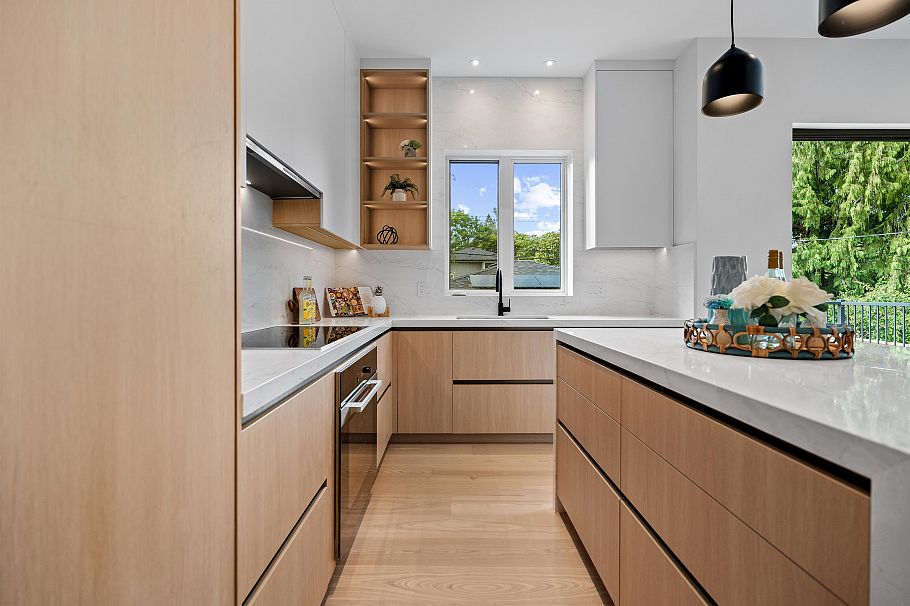 2 3813 W 16th Avenue Vancouver, BC - 14