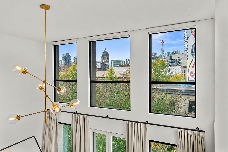 401 1 E Cordova Street Vancouver, BC - 18