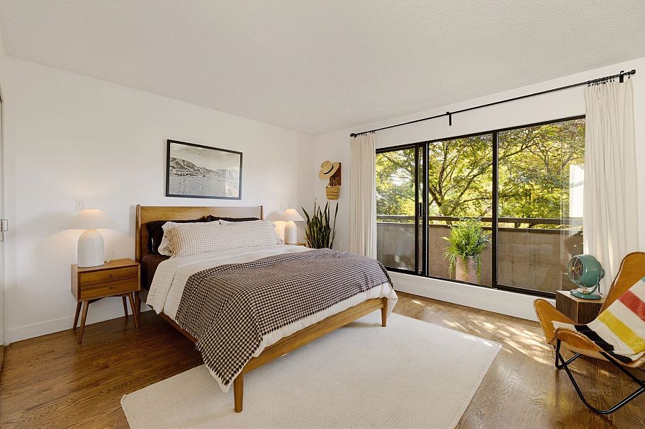 3 226 E 10th Street North Vancouver, BC - 23