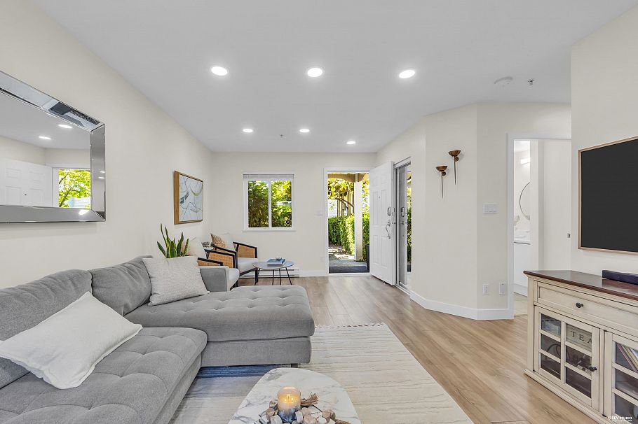 5 1233 W 16th Street North Vancouver, BC - 4