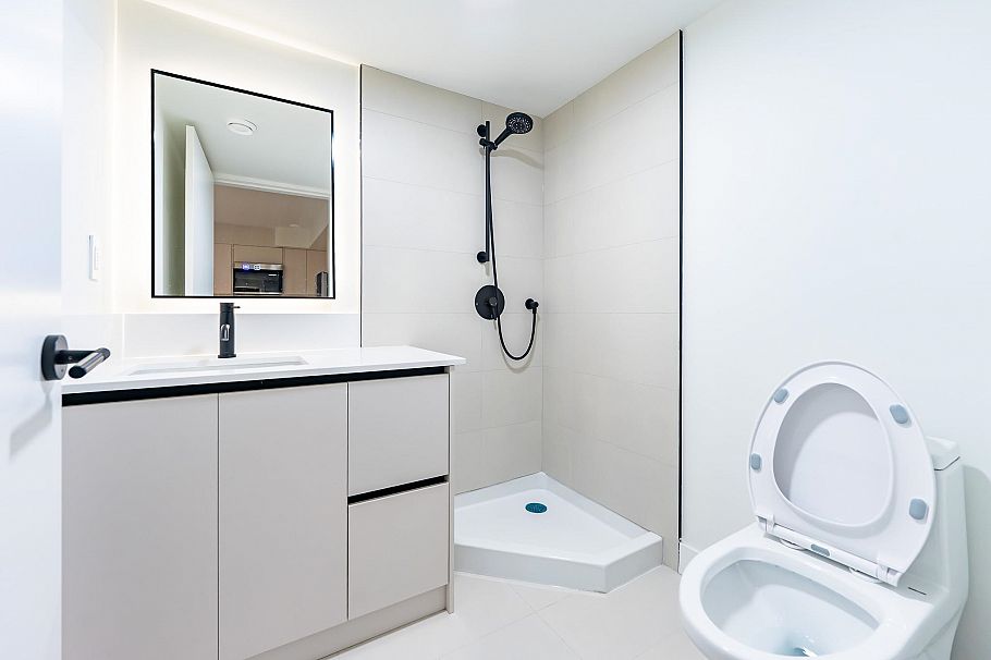6577 Lime Street Vancouver, BC - 24