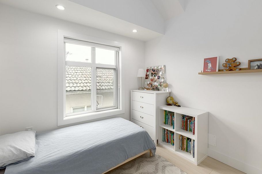 1727 E 22nd Avenue Vancouver, BC - 20