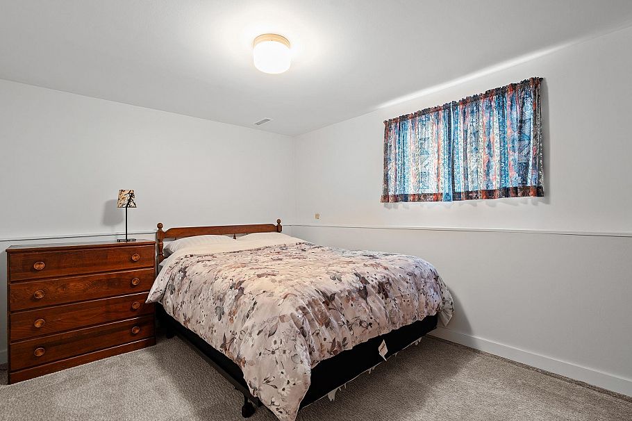 3692 W 19th Avenue Vancouver, BC - 22