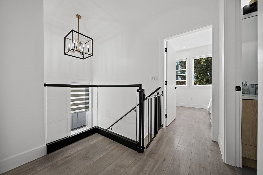 1131 E 23rd Avenue Vancouver, BC - 28