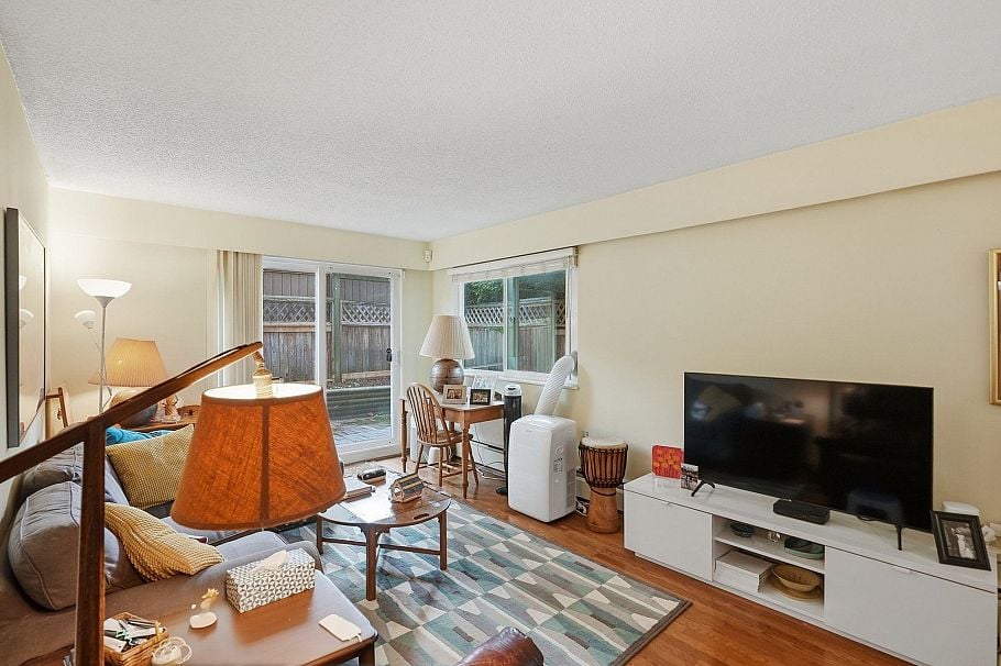 229 711 E 6th Avenue Vancouver, BC - 3