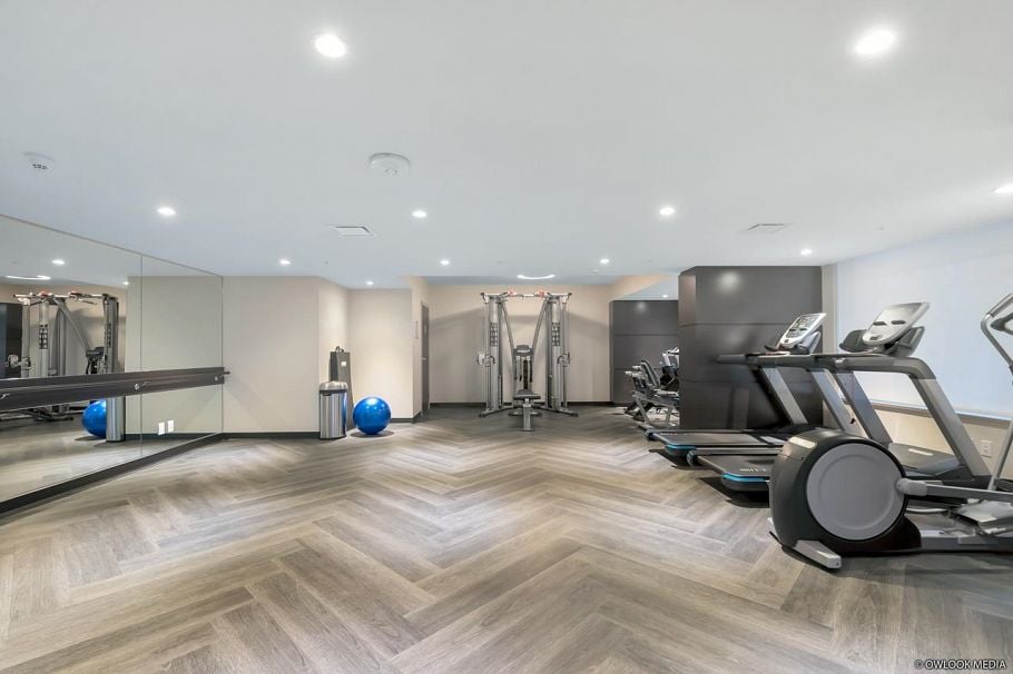 205 1561 W 57th Avenue Vancouver, BC - 5