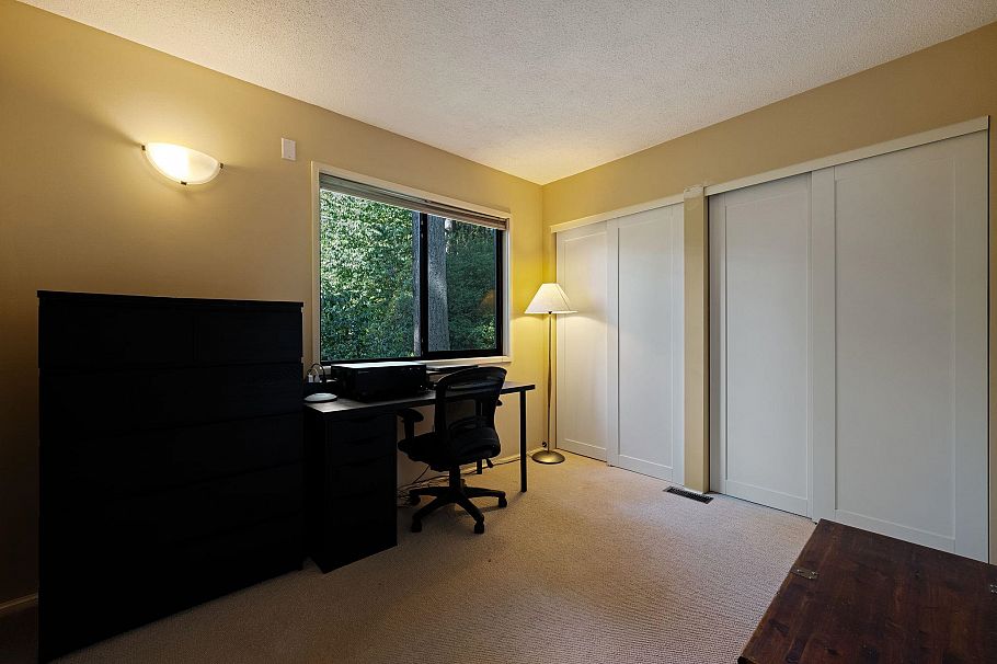 2344 Hyannis Drive North Vancouver, BC - 19