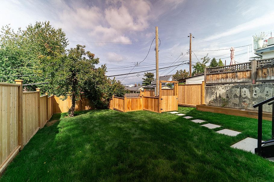 635 E 22nd Avenue Vancouver, BC - 34
