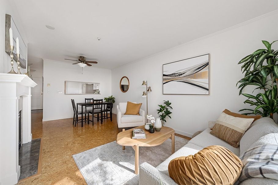 409 8430 Jellicoe Street Vancouver, BC - 4