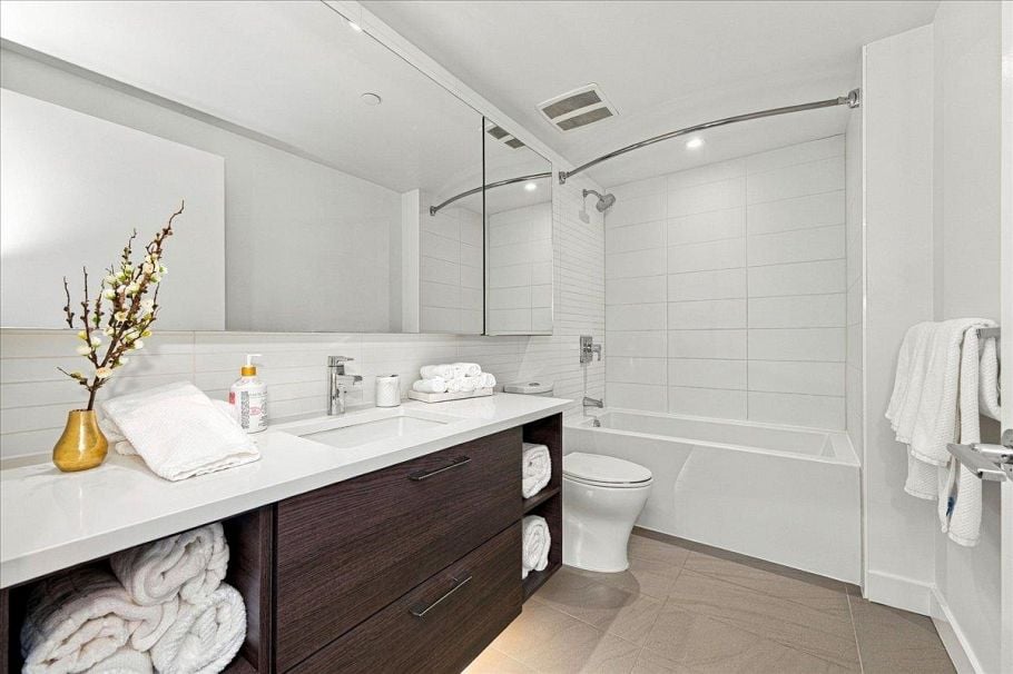 706 3557 Sawmill Crescent Vancouver, BC - 20