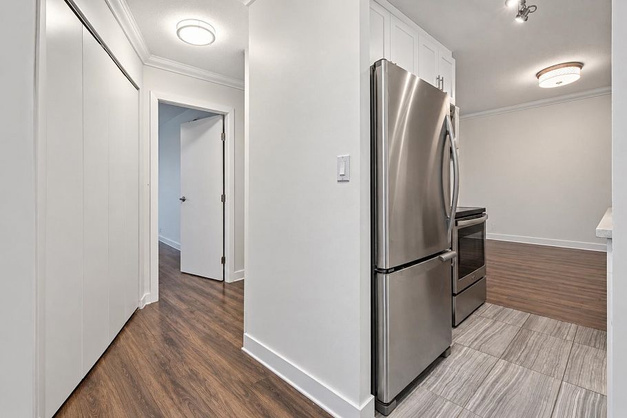 206 853 E 7 Avenue Vancouver, BC - 9