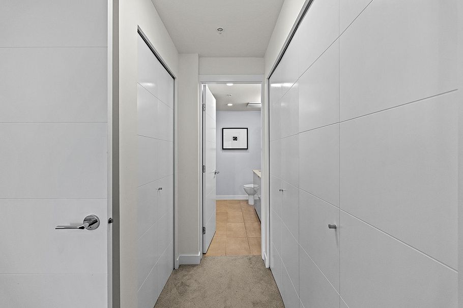 TH3 108 E 8th Street North Vancouver, BC - 18