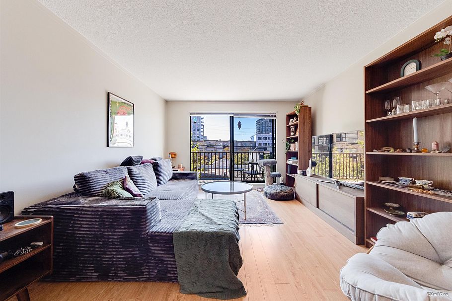 107 131 W 4th Street North Vancouver, BC - 8