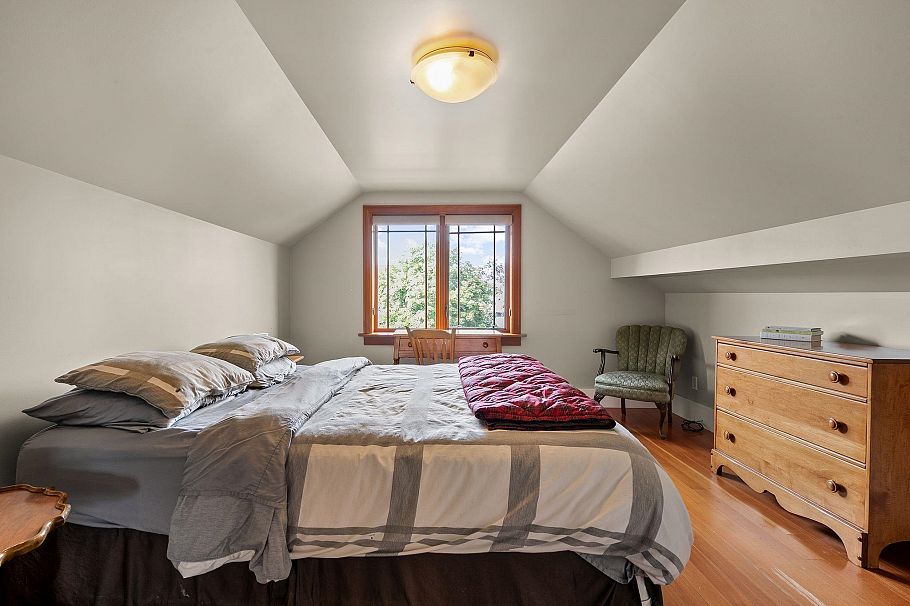 3692 W 19th Avenue Vancouver, BC - 16