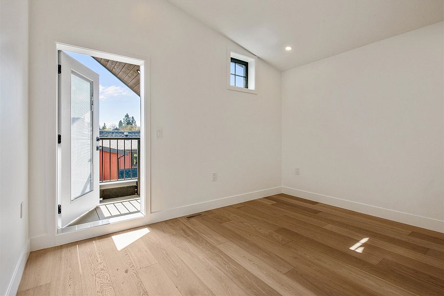 2 1166 E 26th Avenue Vancouver, BC - 22